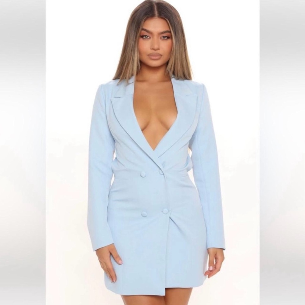 NWOT Women’s Fashion Nova Hailee Blazer Mini Dress Baby Blue Cut Out Back XS